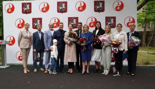 Черемушкинской межрайонной прокуратурой г. Москвы обеспечено участие в поздравление школьников с началом учебного года