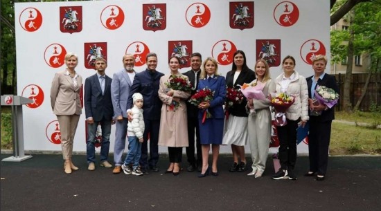 Черемушкинской межрайонной прокуратурой г. Москвы обеспечено участие в поздравление школьников с началом учебного года