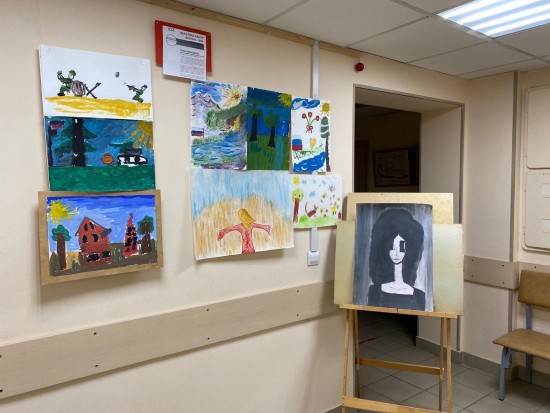 В Котловке открылась выставка детских рисунков, посвященная Дню солидарности в борьбе с терроризмом