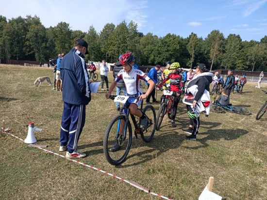 Спортсмены «Московской академии велосипедного спорта» стали призерами первого этапа кубка «Золотые колеса»