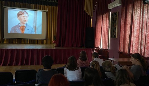 В школе №626 посмотрели фильм «Сказка о потерянном времени» в рамках проекта «Московское кино в школе»
