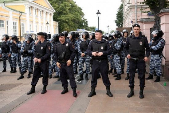 Прокуратура Москвы снова напомнила об ответственности за участие в незаконных акциях