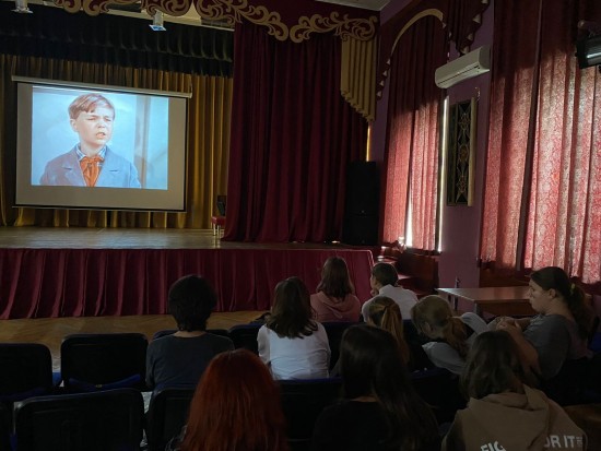 В школе №626 посмотрели фильм «Сказка о потерянном времени» в рамках проекта «Московское кино в школе»