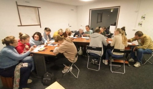 В Воронцовском парке в октябре организуют  мастер-классы по рисованию и английскому языку