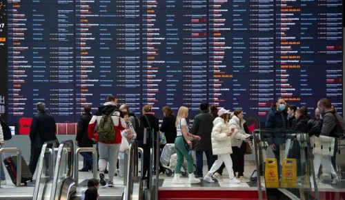 В аэропортах Москвы отмечены незначительные сезонные колебания пассажиропотока