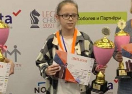 Ученица шахматной школы имени Ботвинника выиграла открытый турнир по классическим шахматам