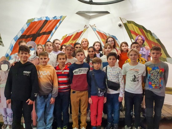 Ученики школы №1980 приняли участие в программе «Защитники Отечества» в Музее военной формы