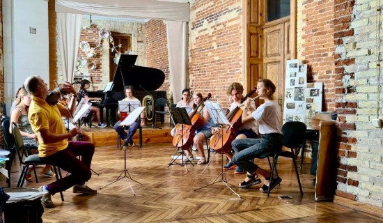 Педагог центра «Моцарт» стала лауреатом фестиваля инструментального исполнительства «Песнь солнца»