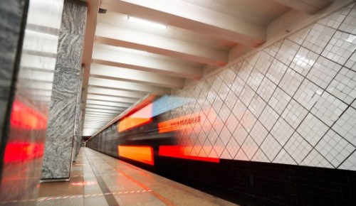 На станции метро «Академическая» закроют на ремонт с 17 по 24 октября выход №5
