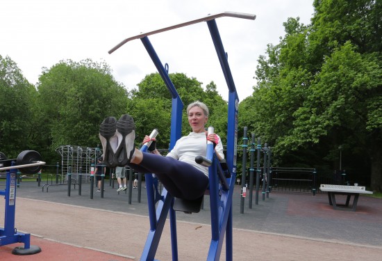 В Воронцовском парке проводят бесплатные оздоровительные занятия