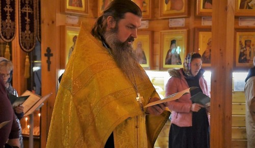 В храме патриарха Московского в Зюзине прошли праздничные богослужения