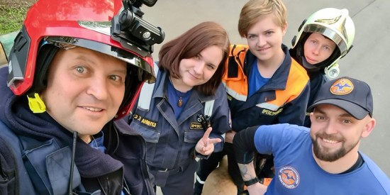 Спешат на помощь: как волонтеры работают с московскими спасателями