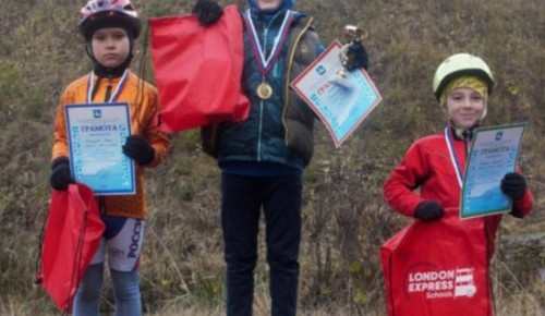 Спортсмены из «Московской академии велоспорта» выиграли соревнования «Золотые колеса Подмосковья»