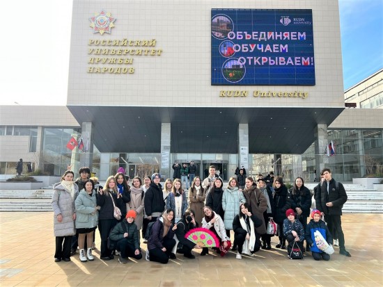 Школа №17 приняла участие в  IV фестивале истории и культуры Кореи в РУДН