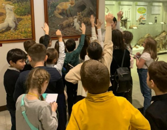 Ученики школы №45 совершили поездку в Дарвиновский музей