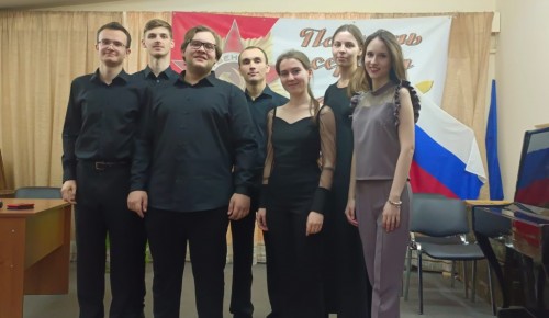 Педагоги ДШИ «Юность» выступили на благотворительном концерте в городском совете ветеранов