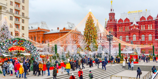 Более 80% москвичей поддержали предложение Собянина не отказываться от новогодних праздников