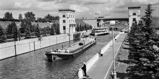 Главархив рассказал о подготовке канала Москвы-реки к работе в середине прошлого века