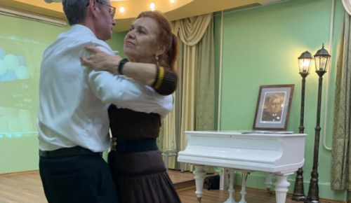 Танцевальный клуб «Ретро» центра «Эврика-Бутово» выступил на вечере авторской песни в библиотеке №186 