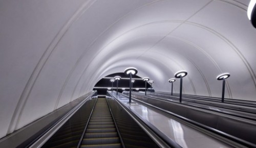 На станции метро «Улица Скобелевская» на ремонт закроют эскалатор 
