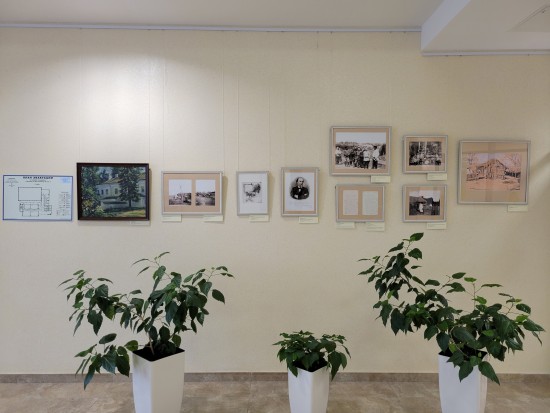 Музей Льва Толстого провел выставку в стенах лицея «Вторая школа»