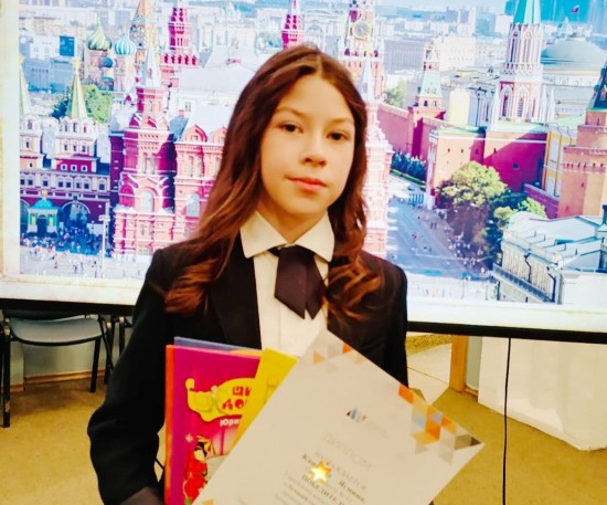 Ученица школы №51 победила на городском конкурсе чтецов