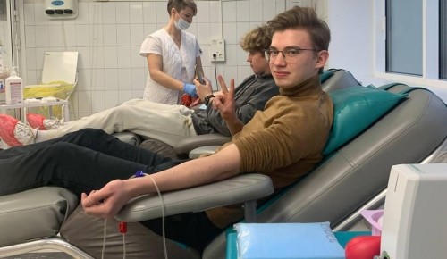 Студенты РГАИС стали донорами крови
