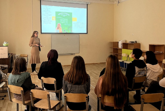 Ученица школы №1355 провела мастер-класс «Как побороть стресс перед экзаменом?» на форуме московского отделения РДДМ