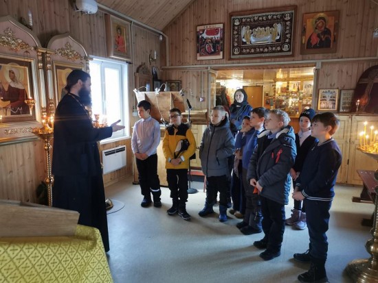 Ученики школы №170 посетили храм иконы Божией Матери «Умягчение злых сердец» в Конькове