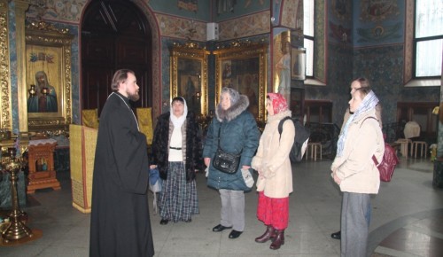 В храме преподобной Евфросинии Московской состоялось практическое занятие по церковному искусству