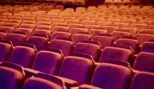 В кинотеатре «Салют» 11 декабря покажут спектакль «Коварство и любовь»