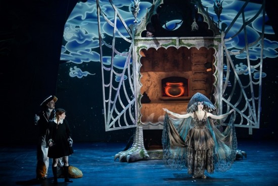 Театр Михалкова приглашает на спектакль «Рыжая волшебница» 10 декабря
