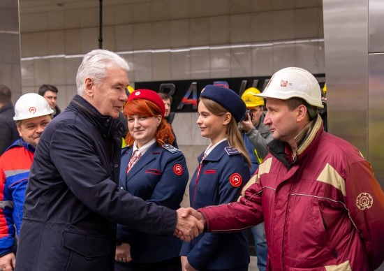 Собянин провёл технический пуск двух новых станций БКЛ на юге Москвы