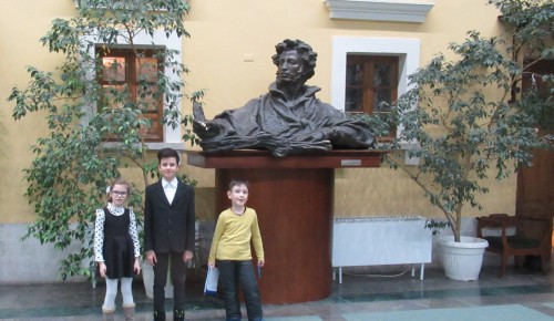 Воспитанники «Альмеги» посетили Государственный музей имени Пушкина