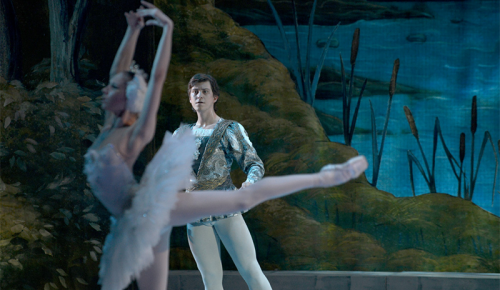 В «Меридиане» 28 января покажут балет «Лебединое озеро»
