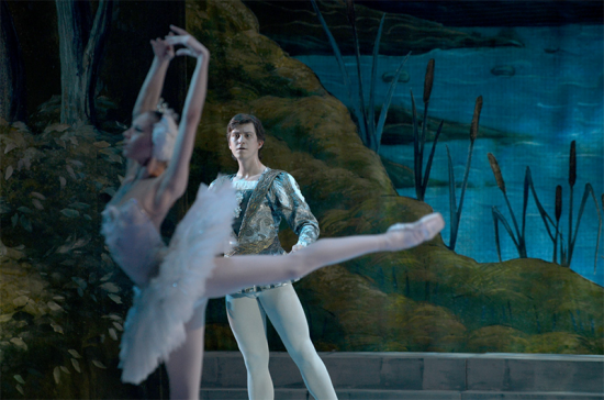 В «Меридиане» 28 января покажут балет «Лебединое озеро»