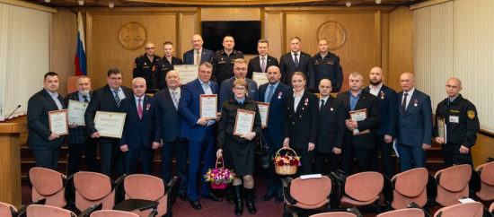 Анатолий Выборный: Наградили столичных охранников, которым удалось спасти жизни 14 детей-инвалидов в Купянске из-под огня ВСУ