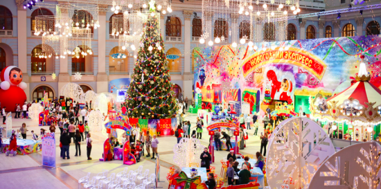 В столице провели предновогоднюю программу для приехавших по приглашению мэра детей участников СВО 