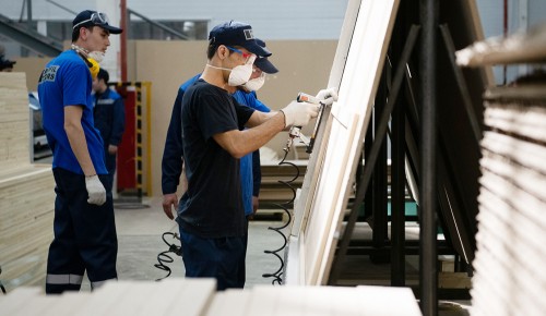 В Ломоносовском районе увеличат площадь многофункционального центра