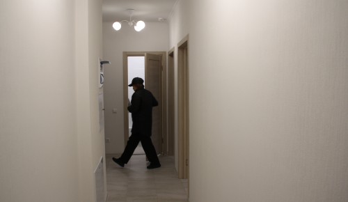 Жители Зюзина переезжают в новый дом по программе реновации