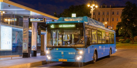 В ЮЗАО продлят работу автобусов в ночь с 18 на 19 января