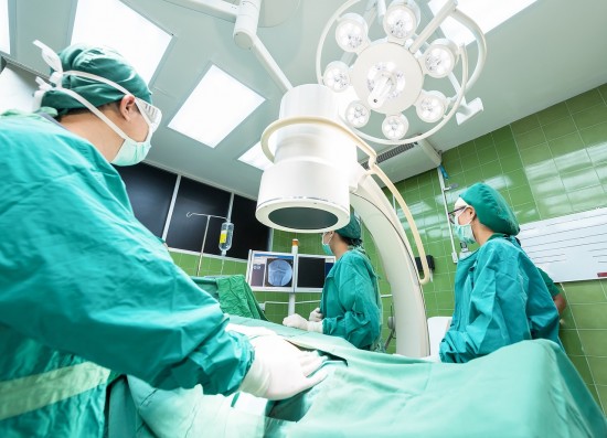 Хирурги из РНИМУ им. Н.И. Пирогова провели уникальную операцию пациенту с синдромом Протея