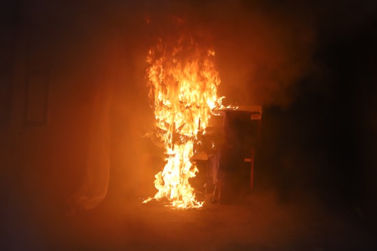 Мужчина погиб при пожаре в доме на Ленинском проспекте