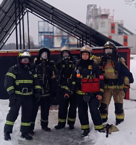 В ЮЗАО прошли занятия на огневой полосе