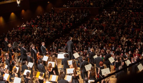 В кинотеатре «Салют» 12 февраля покажут концерт «Бетховен. Симфония №9»