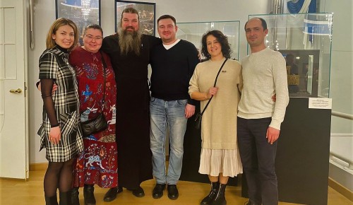 В храме Патриарха Московского в Зюзине состоялся показ спектакля о секретах семейного счастья