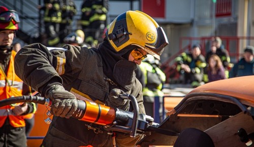 Вкладываю в профессию всю душу: работник Пожарно-спасательного центра о целях и необычных благодарностях