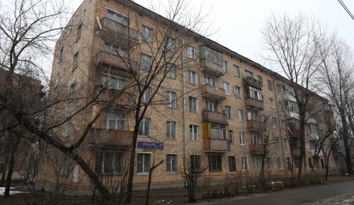 На территории округа снесли 25 зданий по программе реновации