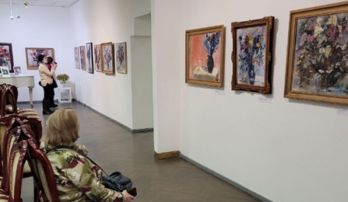 Подопечные отделения соцреабилитации ТЦСО «Ясенево» побывали в галерее «Нагорная» 