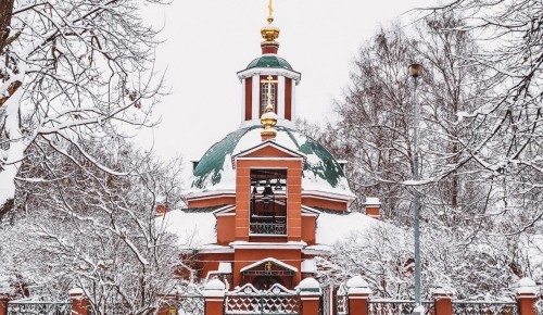 В Воронцовском парке подготовили онлайн-лекцию об истории храма Живоначальной Троицы